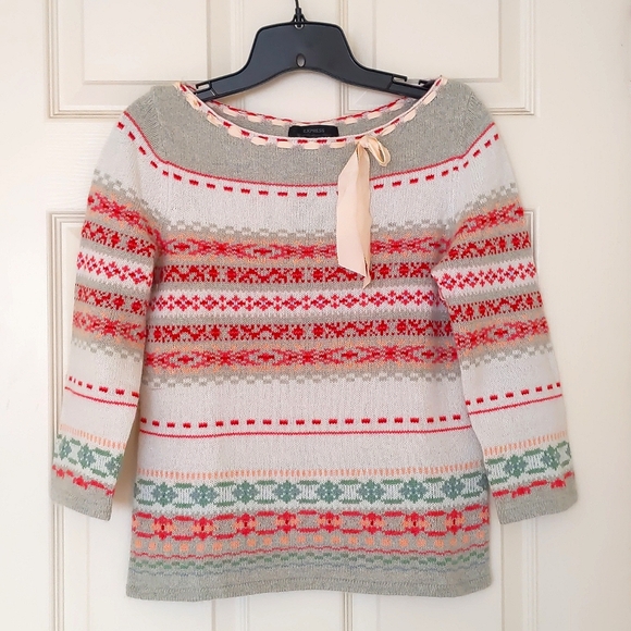 NWT. Express Wool/Angora/Cashmere one word collar sweater w/multi color patterns - Picture 3 of 4